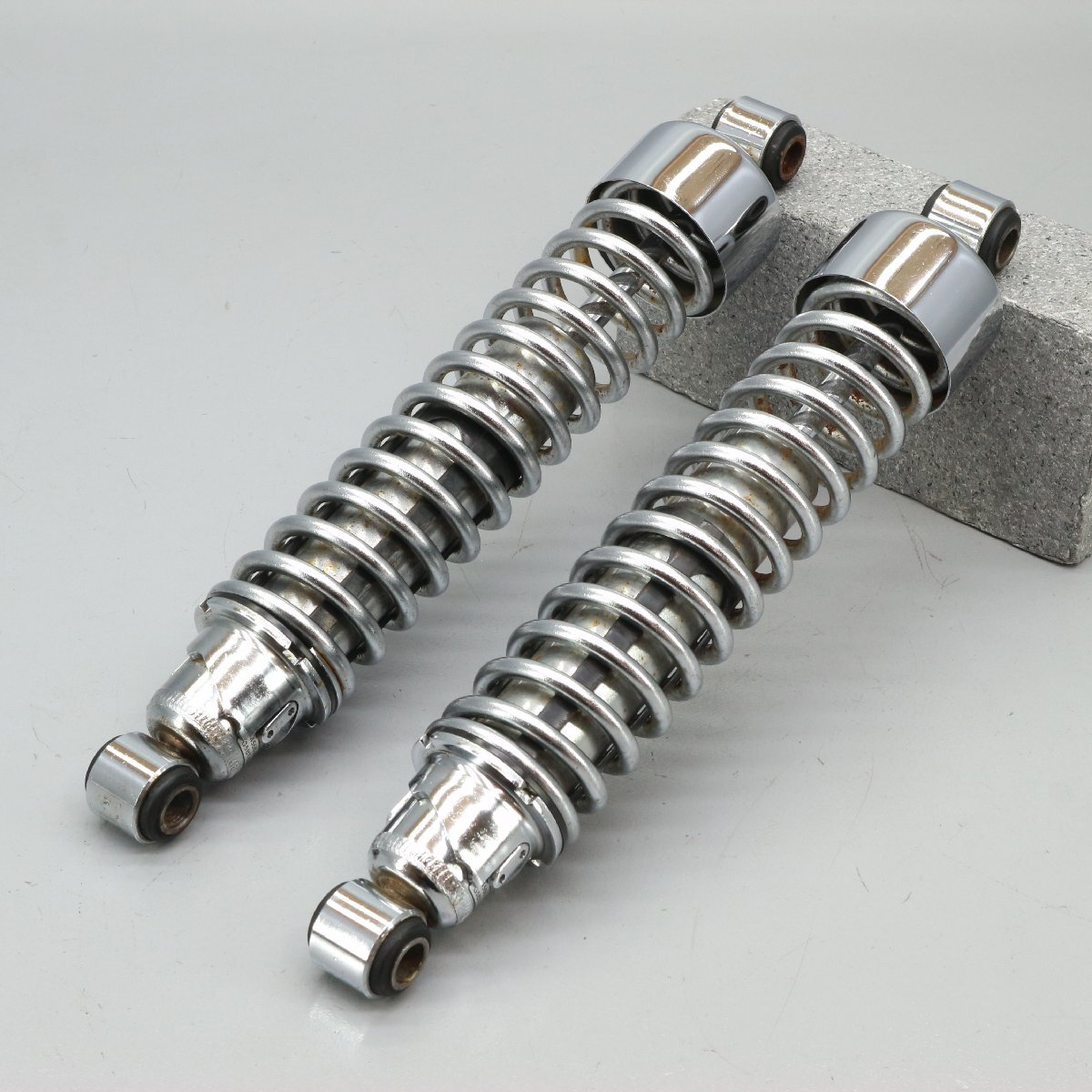 ハーレー 純正 XL883 / XL1200 スポーツスター リアサスペンション 54566-04 G5B7-00 250822DN0134拍卖