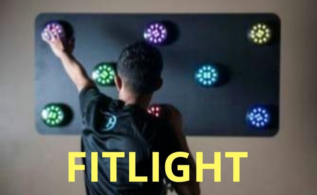 FITLIGHT フィットライト リハビリ 教育 トレーニング 医療 認知改善 アクティビティ 介護施設拍卖