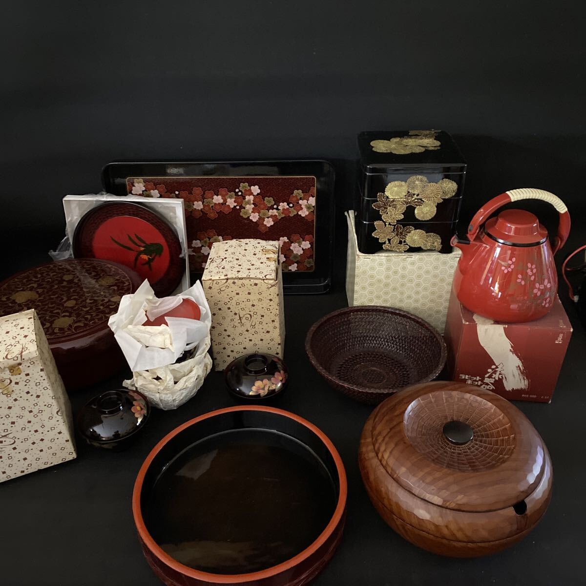 T4012 漆器品まとめ 重箱 寿司食器 吸い物椀 合成漆器 拍卖