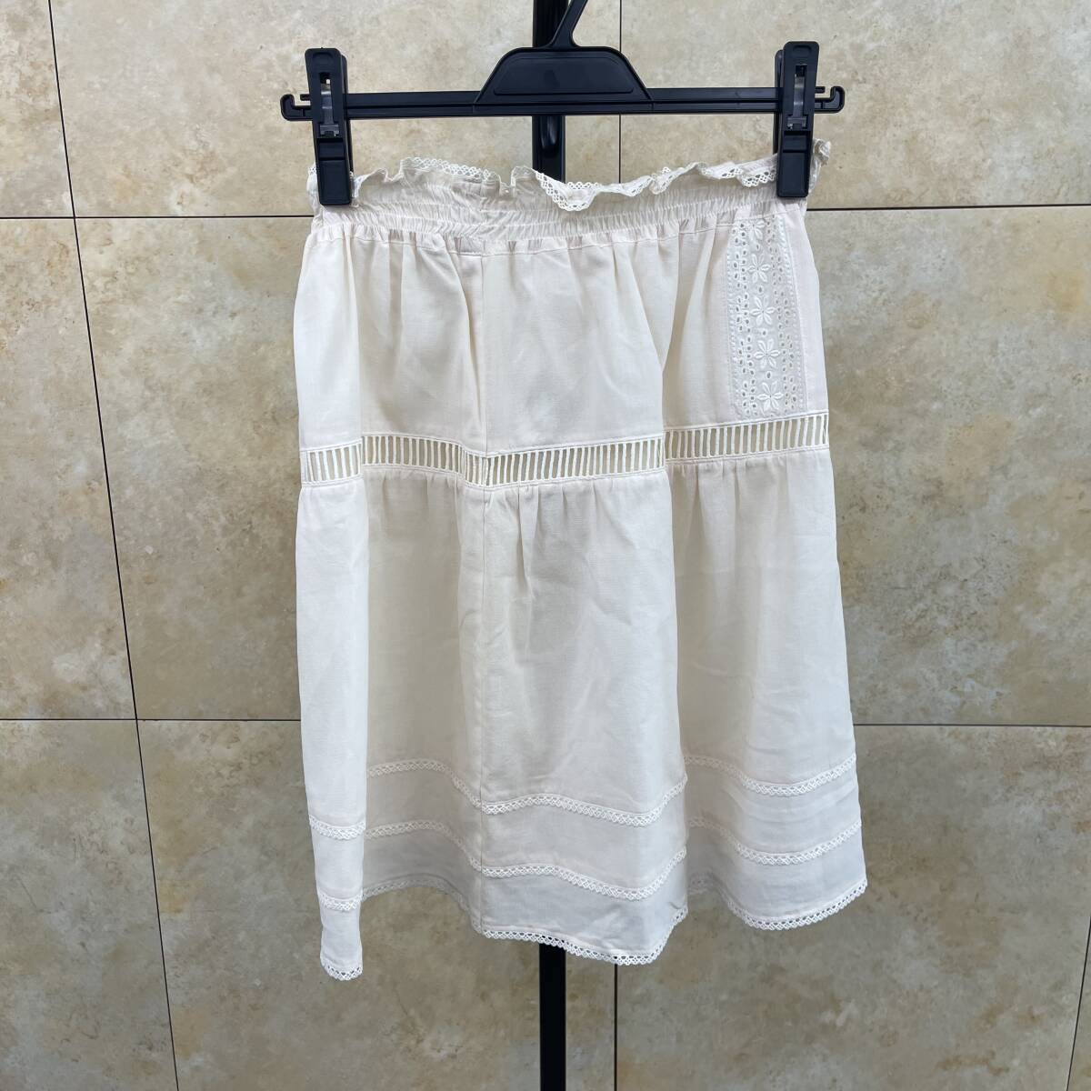 【新品】スカート ホワイト レース 清楚 ゴムウエスト拍卖