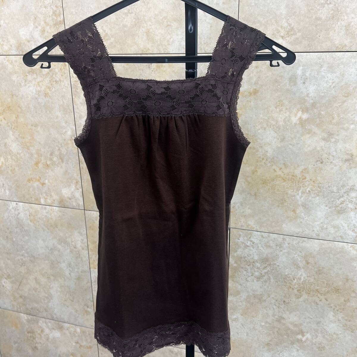 【新品】Lip&cheek キャミソール 花柄 Sサイズ拍卖