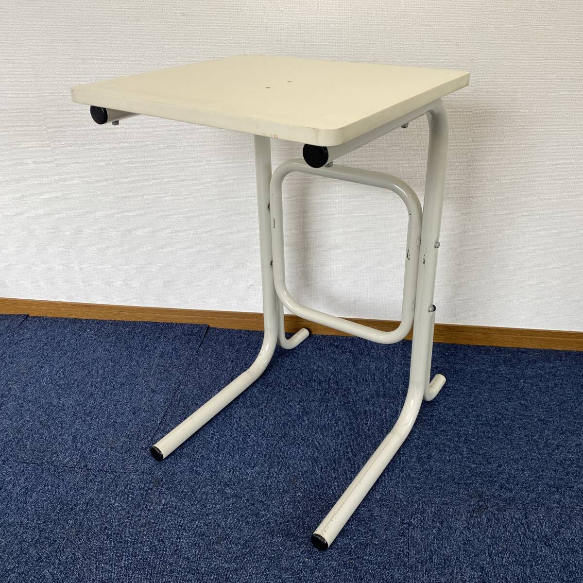 【中古】収納 物品棚 架台 ラック☆病院で使われていた作業台 幅43.5cm 医療機器 置台☆神戸も大阪も直接引き取り可拍卖