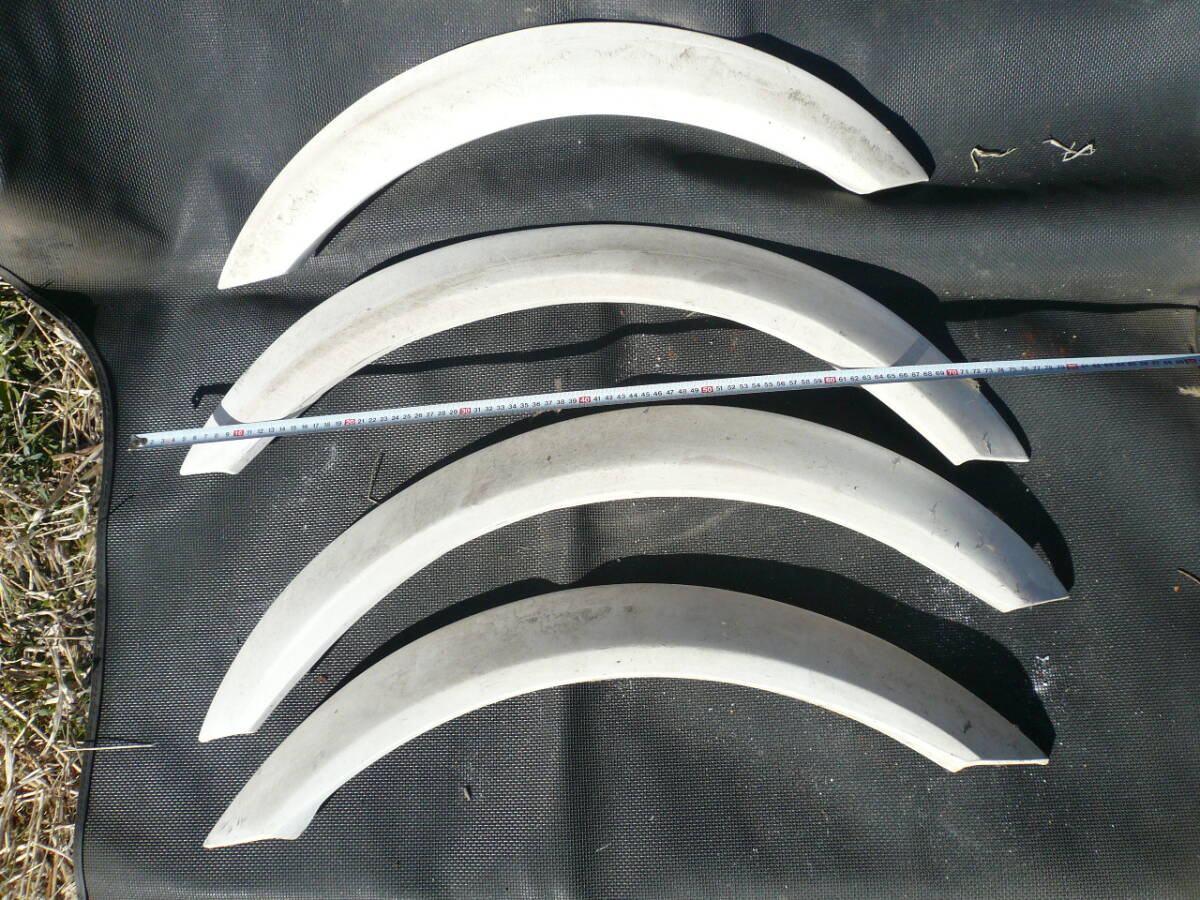 汎用 オーバーフェンダー フェンダートリム しろ 4枚 くろ 2枚 6枚?6個? セット 当時物希少素人長期保管品拍卖
