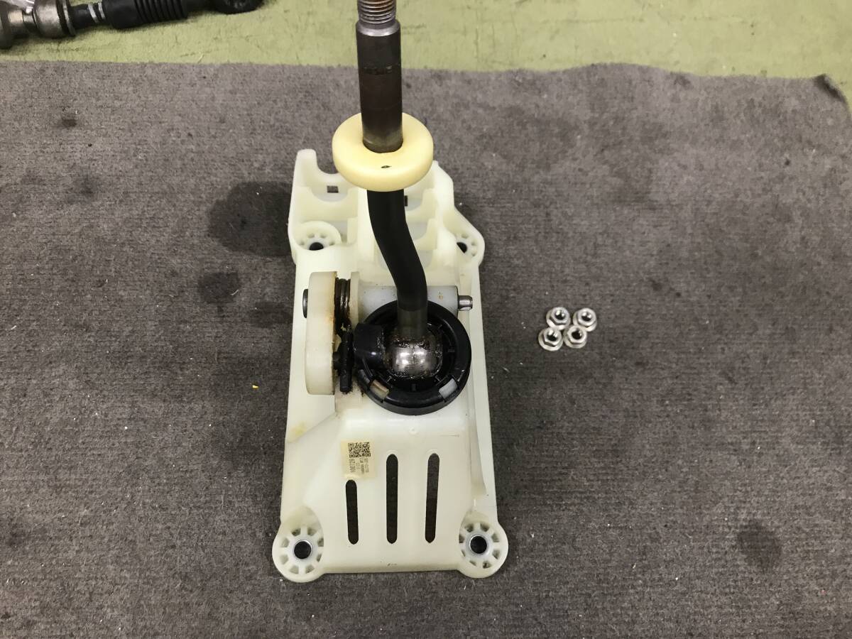 ZC31S スイフトスポーツ 3型/5MT シフトユニット(純正?) 拍卖