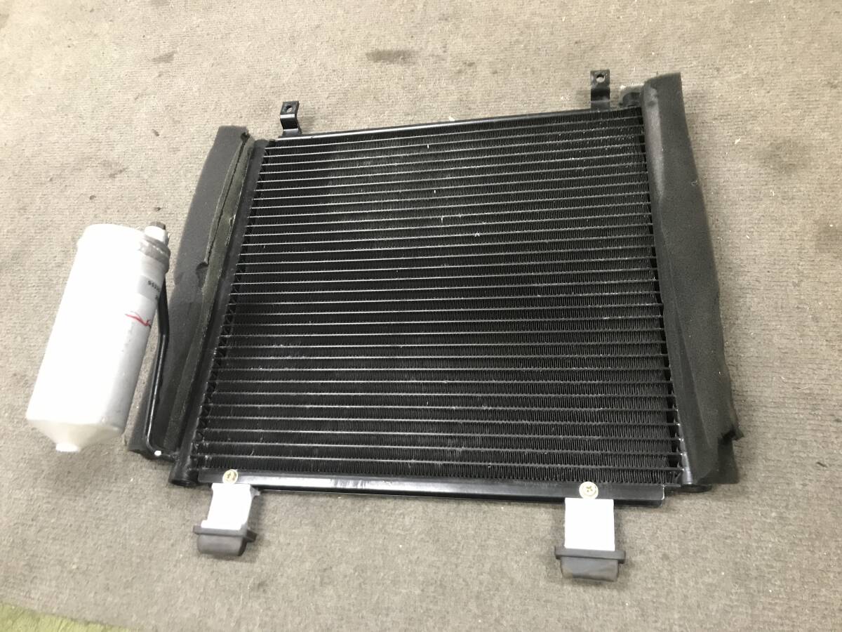 HN22S KEIワークス 6型 (5MT,2WD車) エアコンコンデンサー 新しい?拍卖