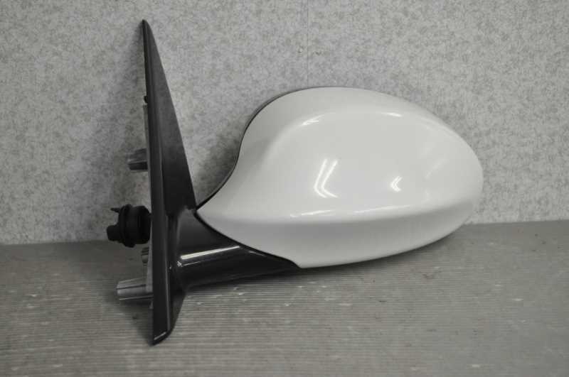 BMW 325i Mスポーツ ツーリング E91 右H 前期 (VS25) 純正 破損無 動作保証 左 ドアミラー 電格 3P 300 アルピンホワイトIII 白 s020713B拍卖