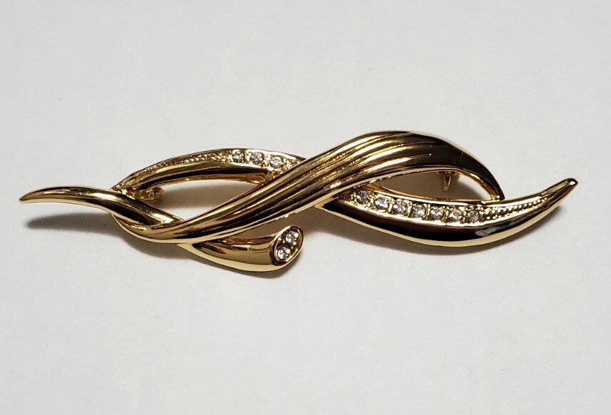 ラインストーン ブローチ ゴールドカラー レディース 10,9g 美品拍卖