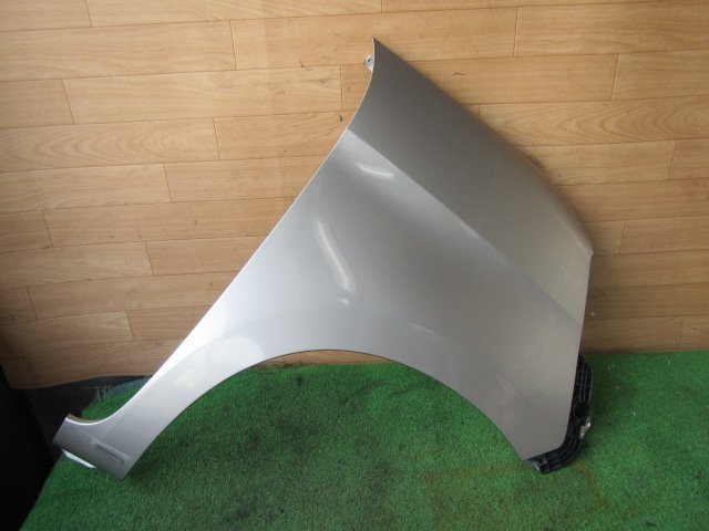 【個人宅配送不可】スズキ スペーシア MK32S H26年式 ■右フェンダーパネル 【シルバー】中古 ★213546拍卖