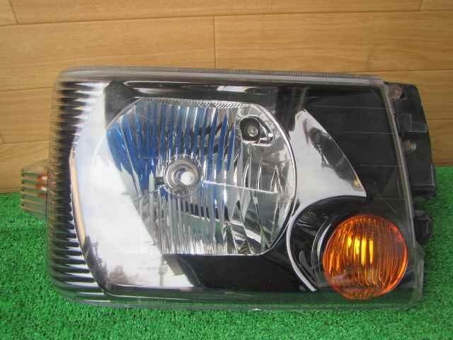 三菱 ミニキャブ U62V H23年式 ■右ヘッドランプ スタンレー 中古 ★211584拍卖