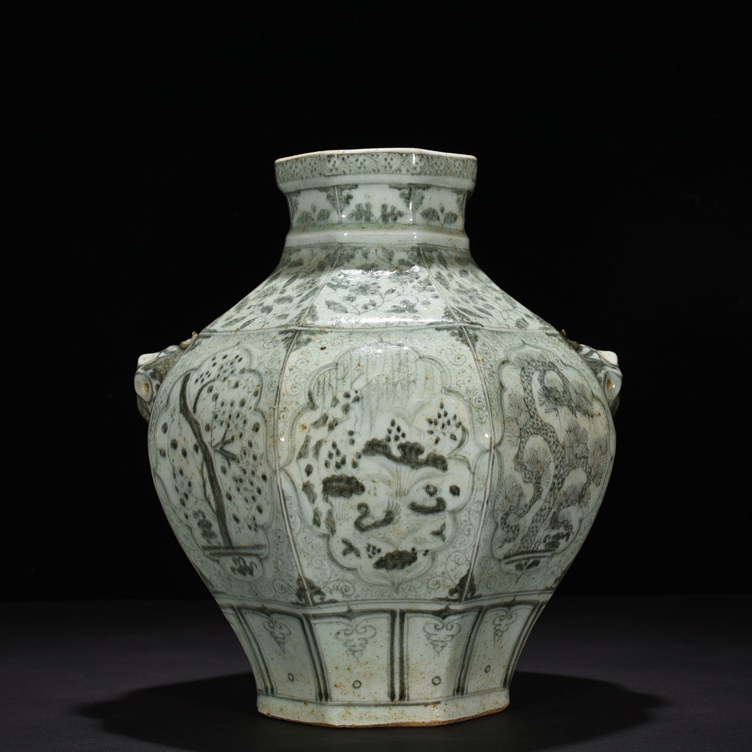 明時代 建文 青花 染付 松竹梅文獣耳八方罐 唐物 箱付き 陶磁器 中国美術 古美術 置物 骨董品 H45拍卖