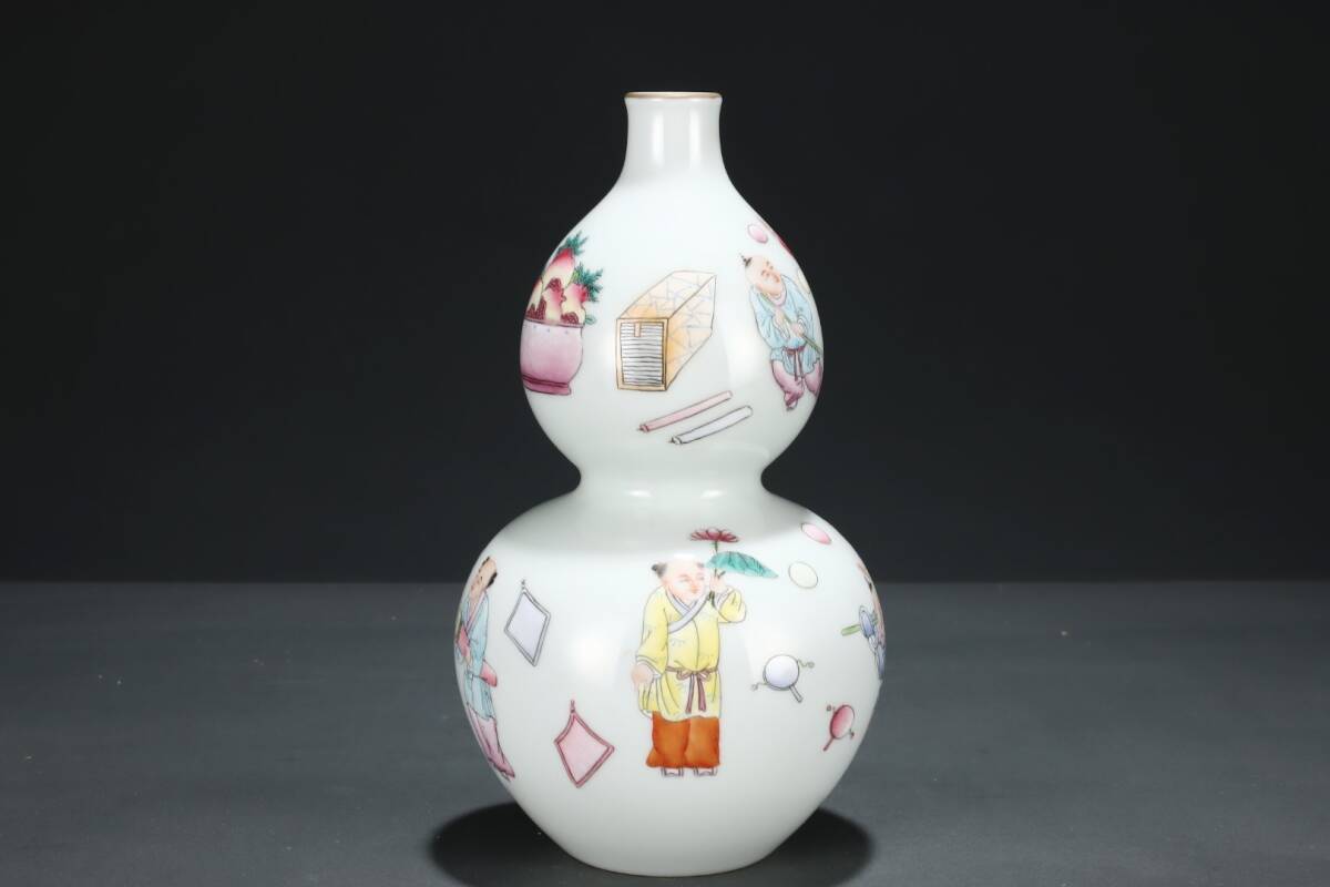 清時代 雍正 粉彩 唐子文描金瓢形瓶 唐物 箱付き 陶磁器 中国美術 古美術 置物 高さ22.7cm 胴径13.5cm RG543拍卖