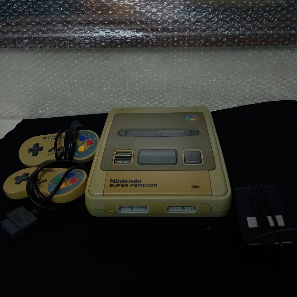 雑A-071/スーパーファミコン本体のみ コントローラ×2 ACアダプター×1付属 動作未確認 任天堂/L11/70922拍卖
