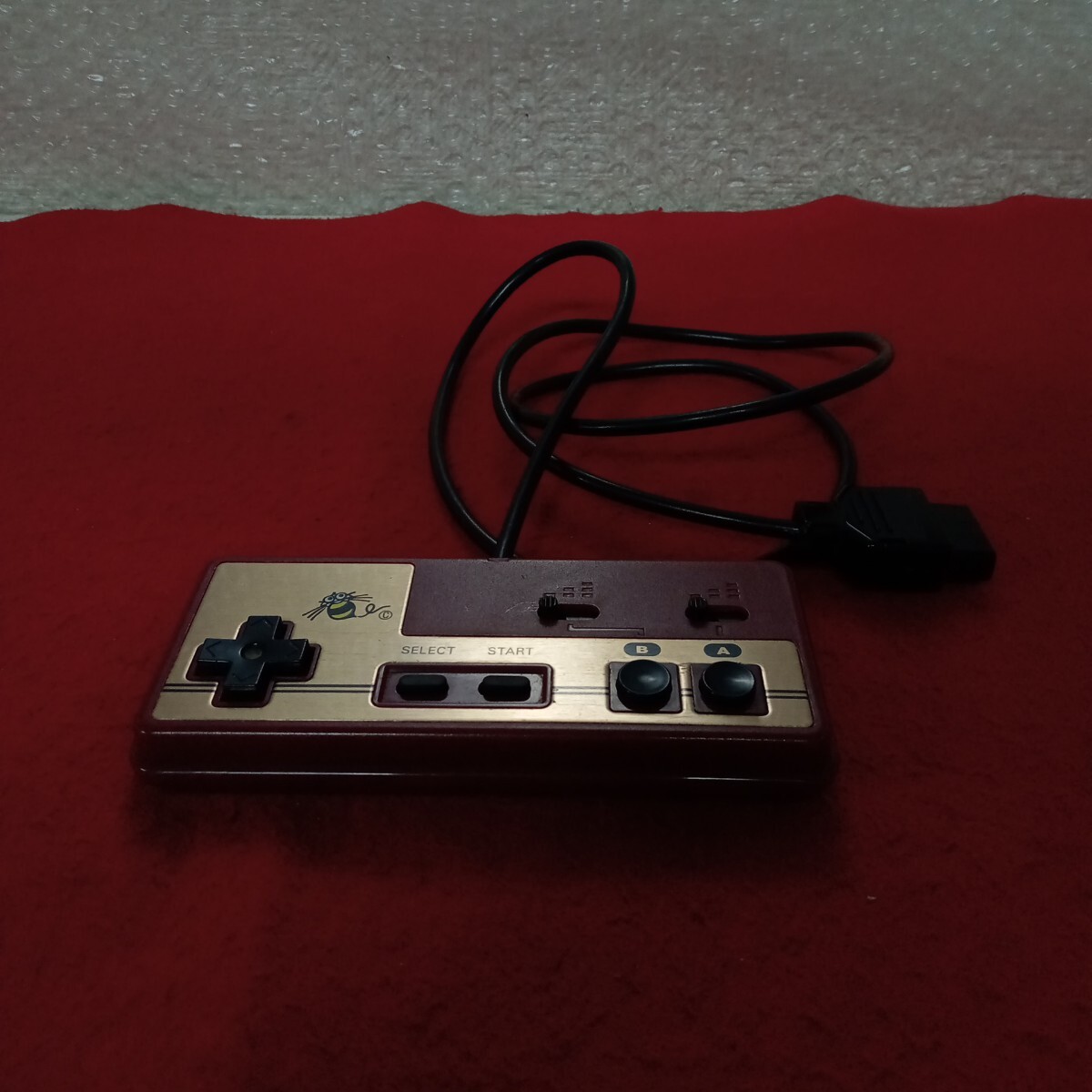 雑A-078/動作未確認 レトロ ファミリーコンピュータ ハドソン ジョイカード 連射コントローラ 任天堂/L11/70925拍卖