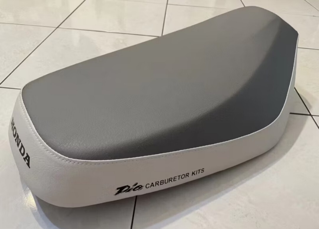 Dio AF18 25 カスタムシート 灰色 拍卖