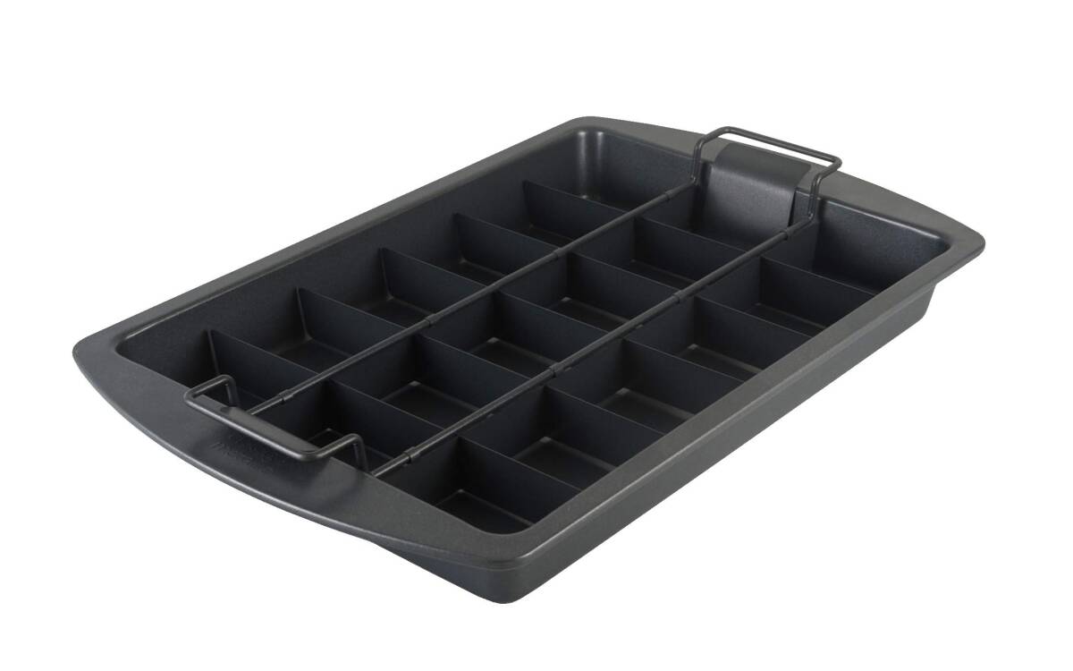 【中古】Chicago Metallic 26740 Slice Solutions Brownie Pan, 9 x 13, Silver by拍卖
