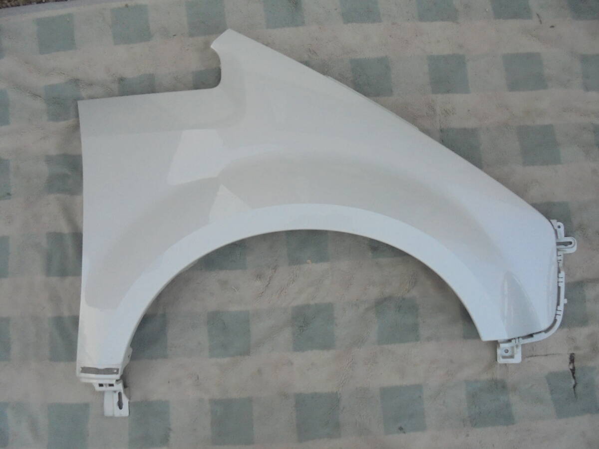 デリカ D5 CV1W.CV2W.CV4W.CV5W 純正 右フェンダー 5220B364 ☆送料格安 ☆要確認 7632拍卖