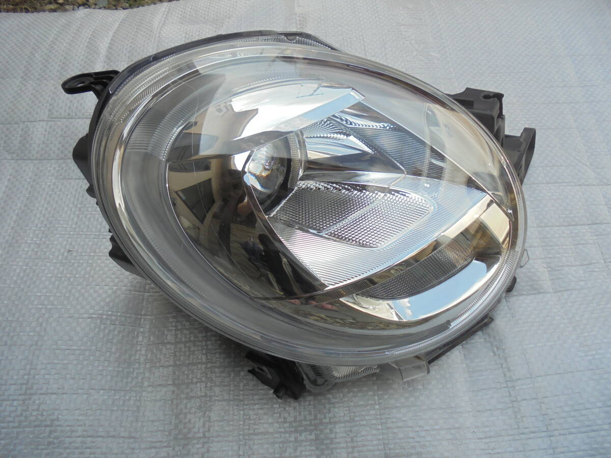 キャスト LA250S.LA260S 純正 右ヘッドライト KOITO 100-69020  A325拍卖