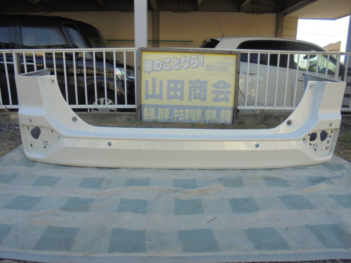 ノア S-G ヴォクシー Z-S ZWR90W.ZWR95W.MZRA90W.MZRA95W 純正 リアバンパー 52159-V1050 ☆送料格安 ☆要確認   7665拍卖