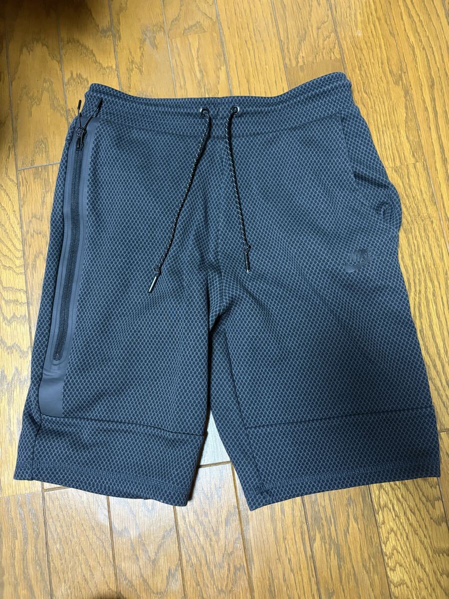NIKE ナイキ テックフリースハーフパンツ Sサイズ ブラック拍卖