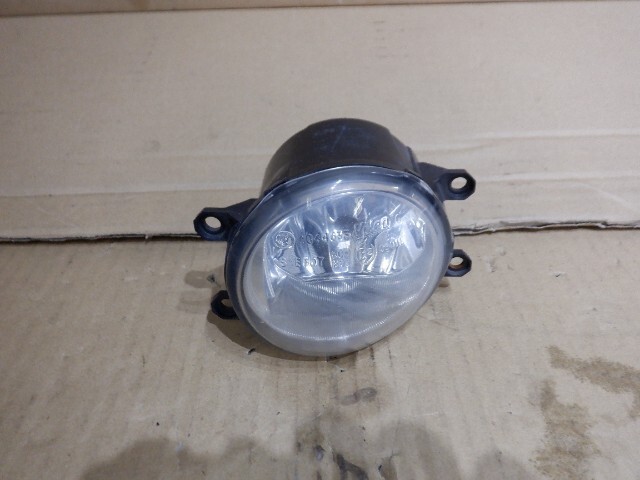 41W プリウスα 純正 左 フロント フォグランプ 71508/b1拍卖