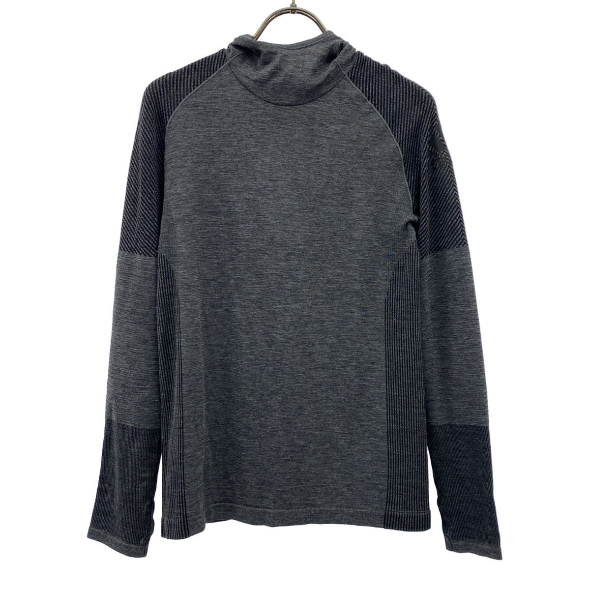 未使用 adidas アディダス ロゴプリント 長袖 フーディー カットソー OT ブラック タグ付き レディース拍卖