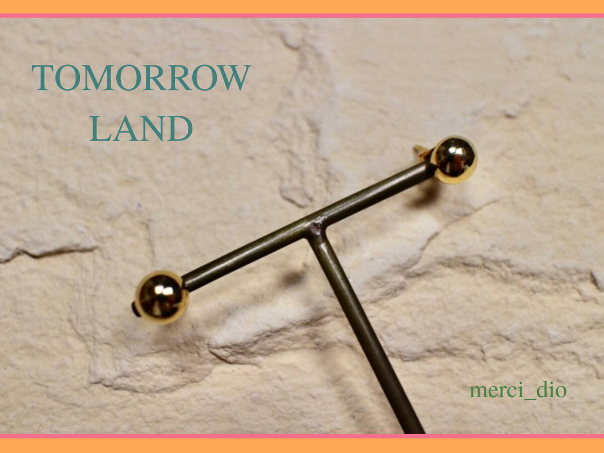 トゥモローランド TOMORROWLAND ゴールドカラー 半円 スタッドピアス シンプル レイヤード ラウンド 新品 未使用 wai シップス拍卖