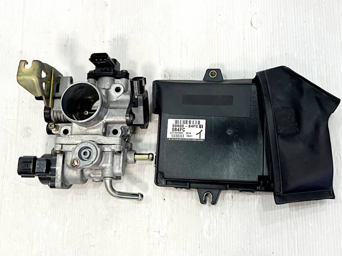 LA-MC22S ワゴンR MD22S AZワゴン☆K6A 2WD AT ISCV スロットルボディ エンジンコンピューター 33920-84FC1☆2.7万km外し拍卖
