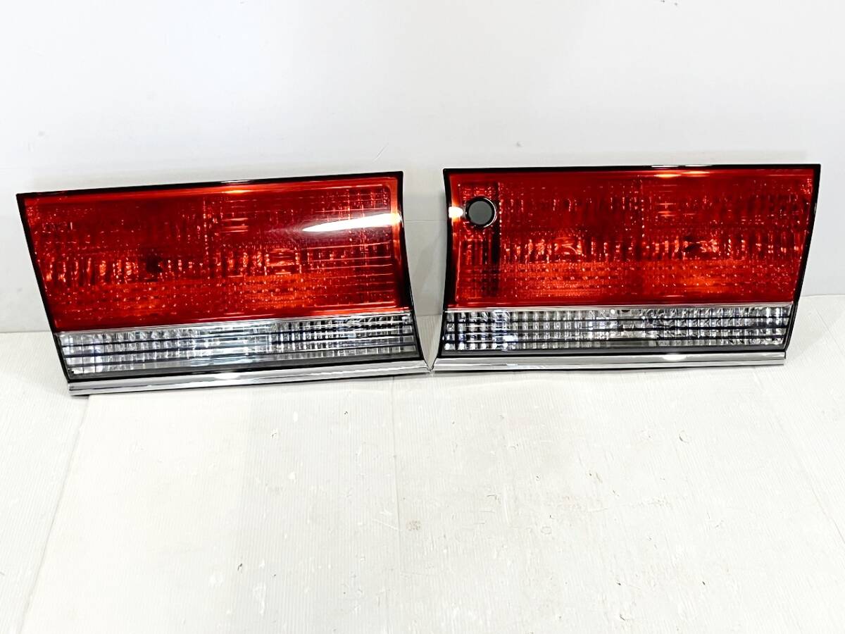 TOYOTA【TSS10 YXS10 クラウン コンフォート】テールランプ トランク フィニッシャー 左右セット☆KOITO 43-10拍卖