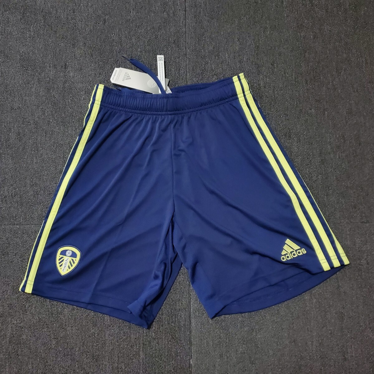 新品未使用 Adidas リーズ・ユナイテッド ユニフォームパンツ ショット  ゲームショーツ M拍卖