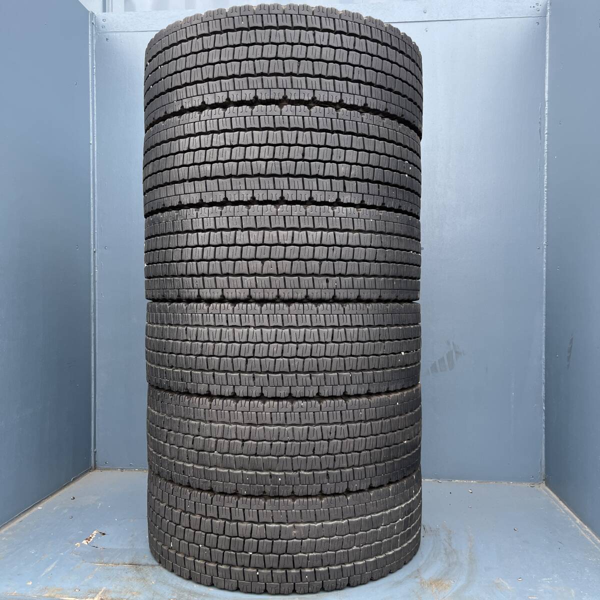 スーパーバリ山★2022年製 245/70R19.5 136/134J ダンロップ SP081 スタッドレス 6本セット 223拍卖