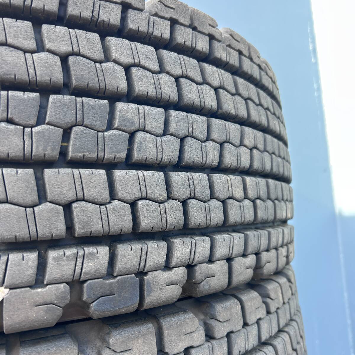 スーパーバリ山★245/70R19.5 136/134J ブリヂストン W901 スタッドレス 4本セット W900拍卖