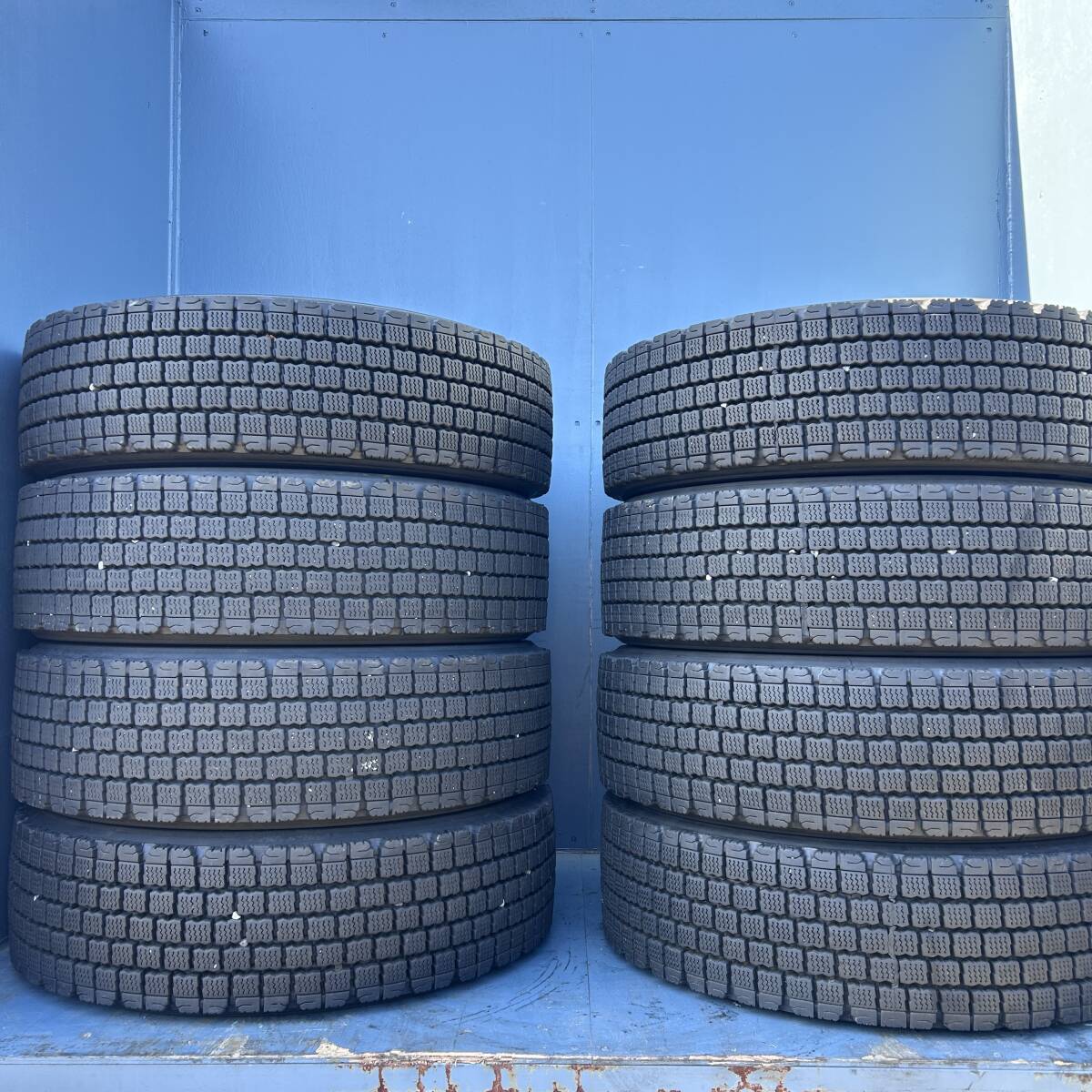 スーパーバリ山★メーカー再生品 245/70R19.5 136/134J BRM ブリヂストン W910パターン スタッドレス 8本セット 拍卖