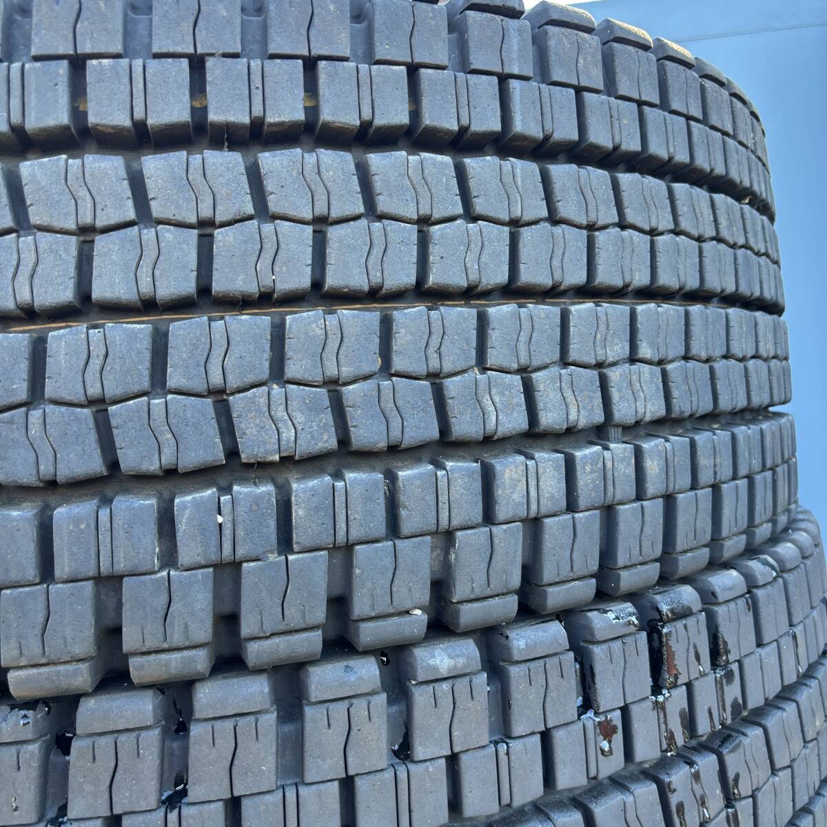スーパーバリ山★2023年製 245/70R19.5 136/134J ダンロップ SP001 スタッドレス 6本セット 2拍卖