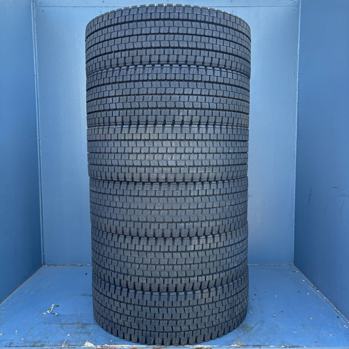スーパーバリ山★2023年製 245/70R19.5 136/134J ダンロップ SP001 スタッドレス 6本セット 3拍卖