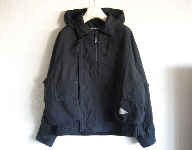 定価52,800円 美品 and wander アンドワンダー water repellent light jacket black 撥水ナイロン ジャケット M拍卖