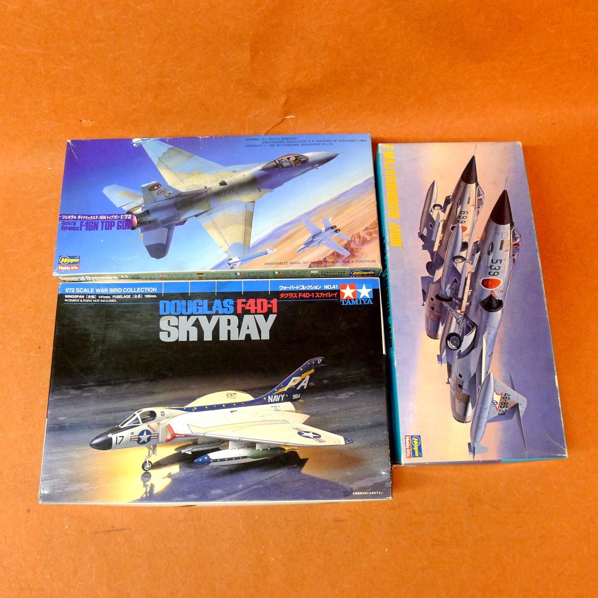 h◆116 戦闘機 プラモデル 1/72①未組立 F-16N TOP GUN Hasegawa②TAMIYA F4D-1 欠品あり③未組立F-104J Hasegawa/100拍卖