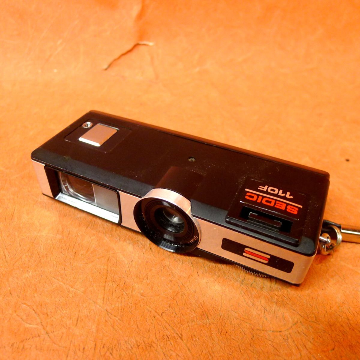 i◆073 昭和レトロ 当時物 RETRO CAMERA SEDIC セディック フィルムカメラ 110判 110F COLKOR-BALANCED LENS クラッシックカメラ/60拍卖