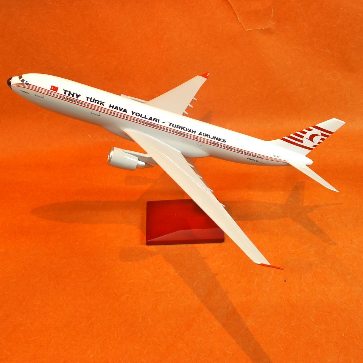 g◆204 ダイキャスト トルコ航空 エアバス A330 TURKISH AIRLINES 1/140 スケール 箱有り /140拍卖