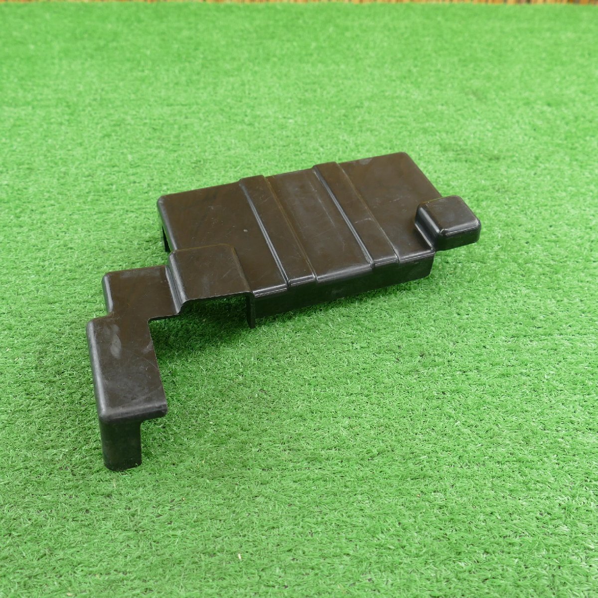 ZZR1100D 純正 バッテリーカバー 14090-1305 ZZ-R 1100 ZX-11 ZXT10 D 1a拍卖