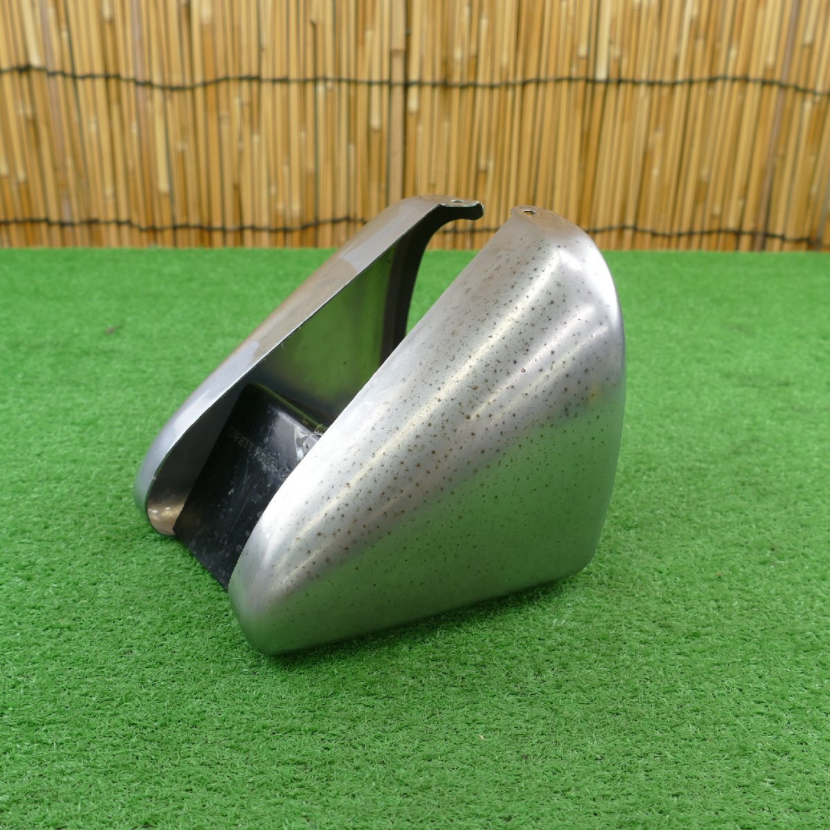 ゼファー1100 純正 エアクリーナー カバー 塗装ベース エアクリ サイド エアー クリーナー 2a拍卖