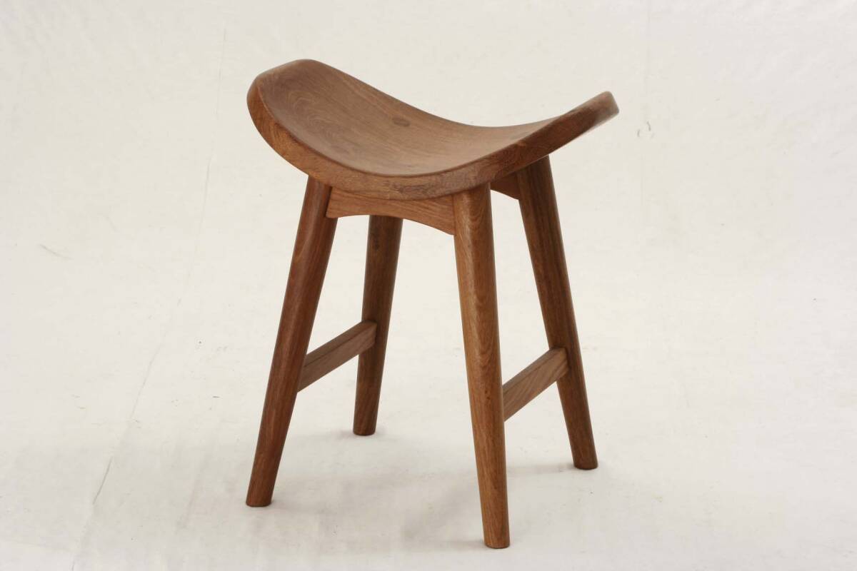 124-679-105ウッドスツールオバール拍卖