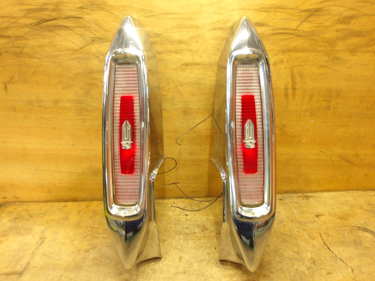 ⑧-18 キャデラック フリートウッド ブロアム テールランプ 左右 メッキ ベゼル 付き Y87~92 ? 5.7L V8 アメ車 CADILLAC FLEETWOOD BROGHAM拍卖