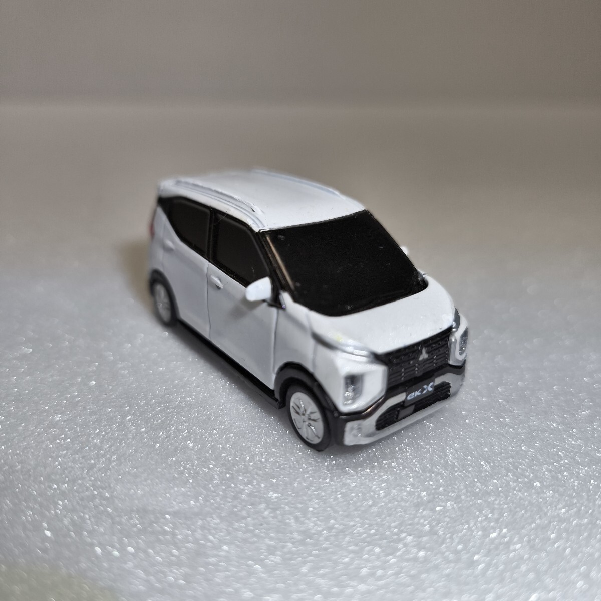1/64 ミニカー プルバックカー 三菱 ekクロス パールホワイト 拍卖