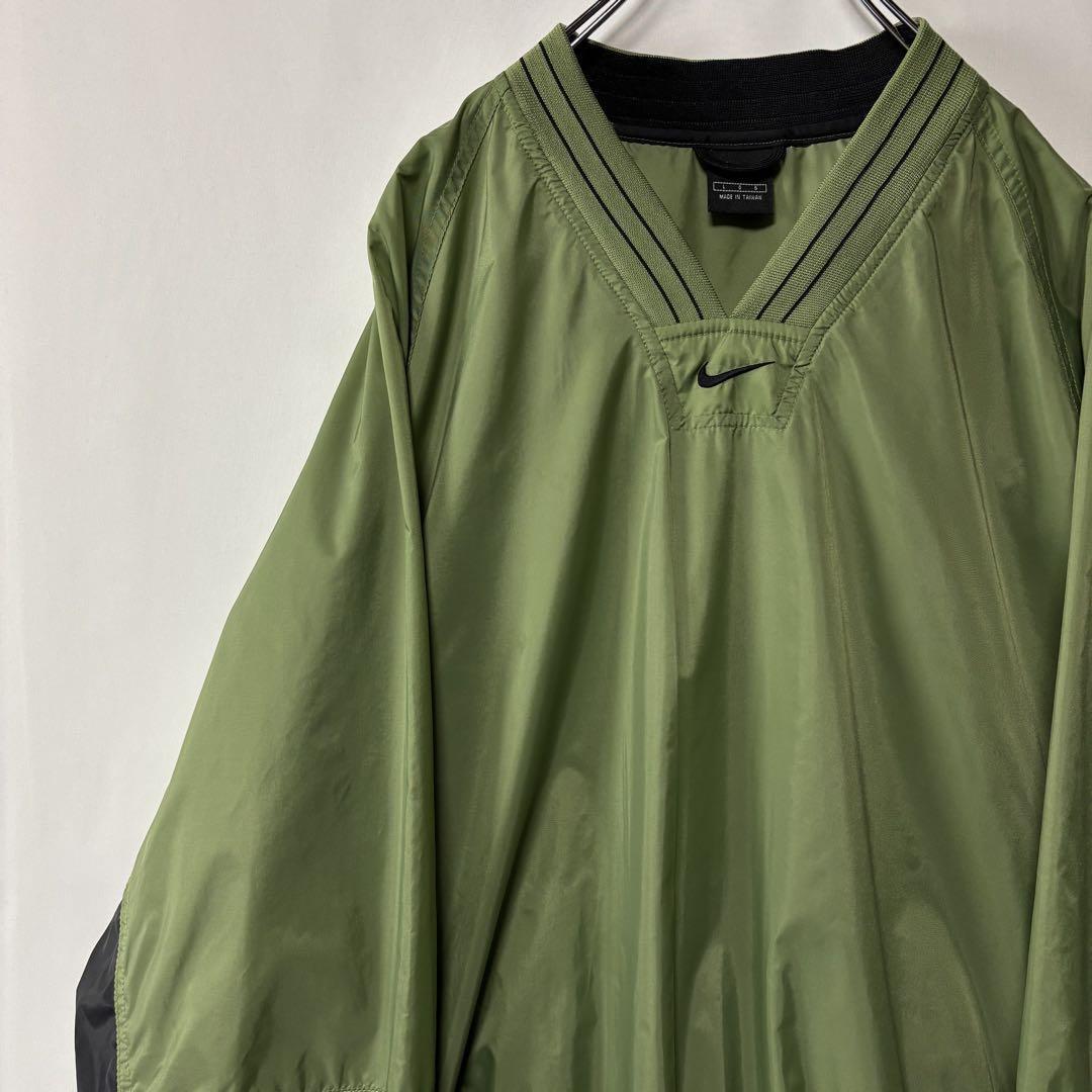 ナイキ ナイロンプルオーバージャケット 刺ロゴ Lサイズ グリーン 古着 NIKE拍卖