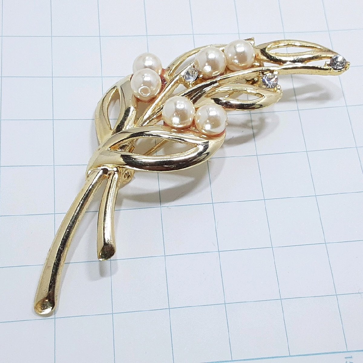 送料無料)ビンテージ☆パール デザインブローチ☆アンティーク ブローチ A32034拍卖
