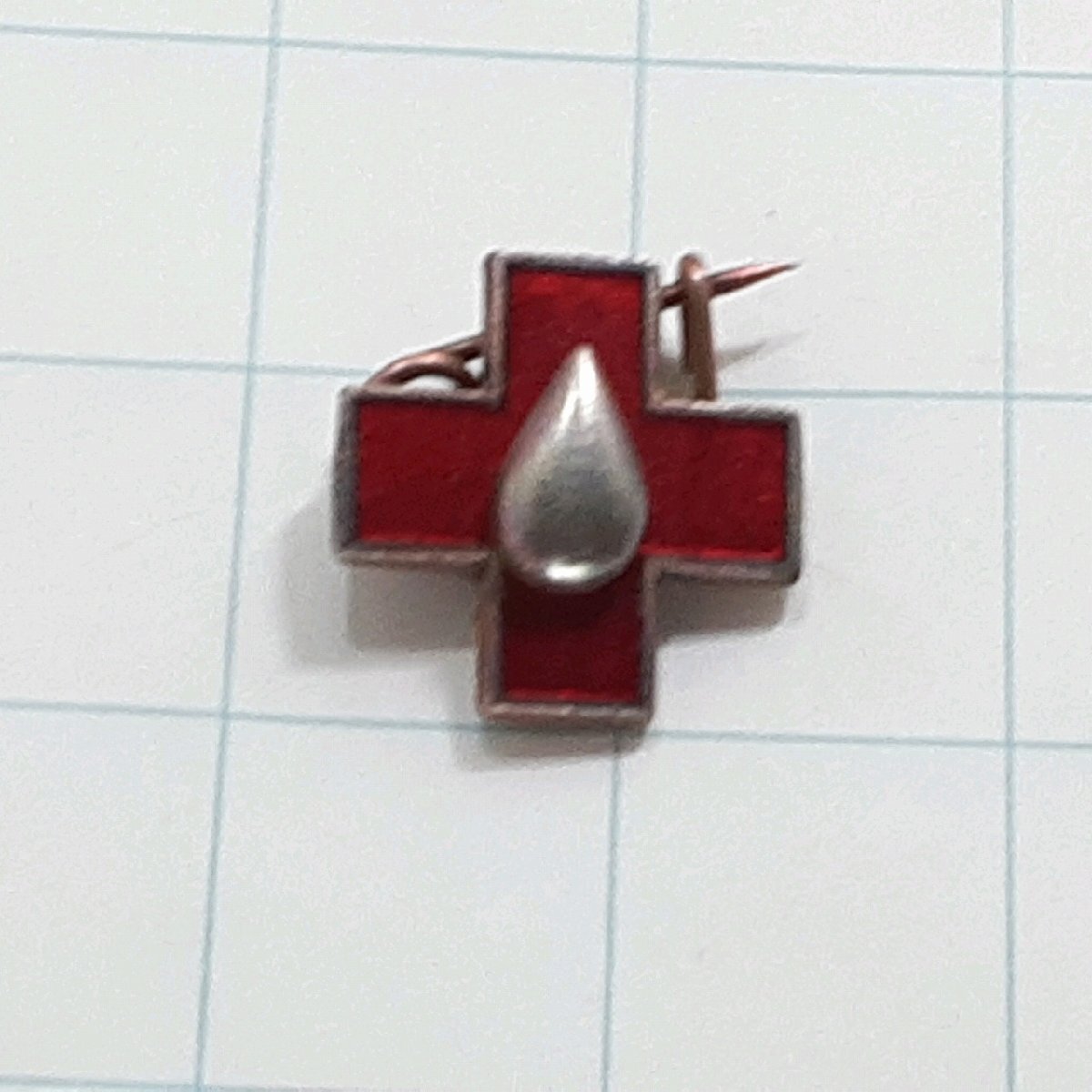 送料無料)献血 ピンバッジ PINS ピンズ A32276拍卖