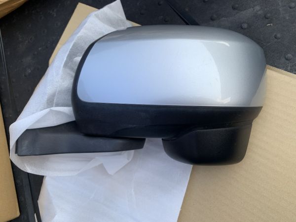 【良品】タント DBA-LA600S 左 ドアミラー L SA2 S28 シルバー 87940-B2F31拍卖