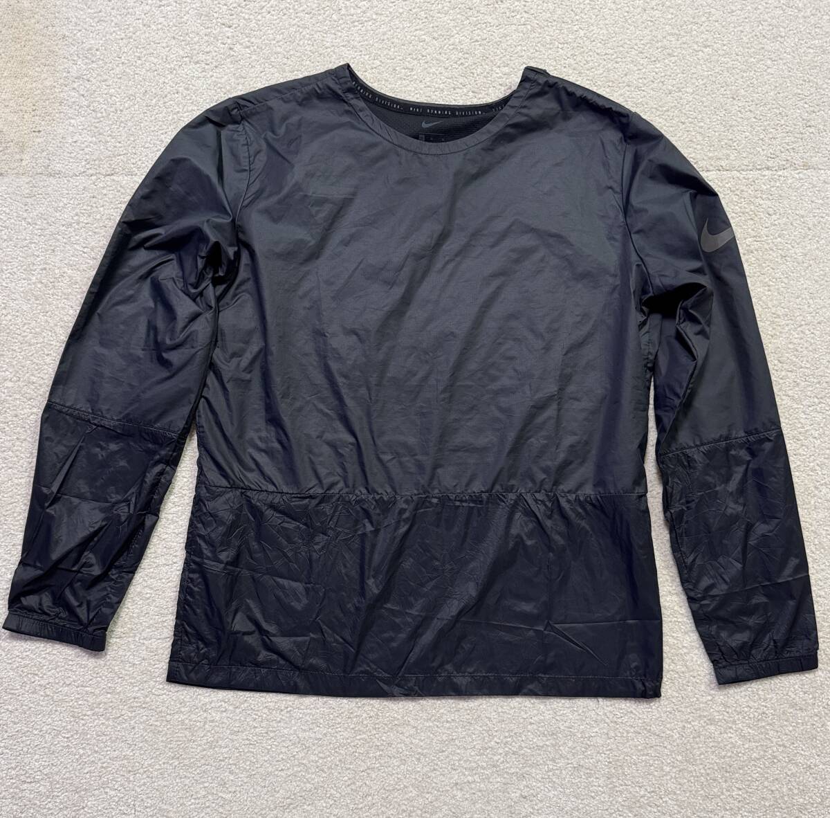 NIKE ランニングディヴィジョン パッカブルジャケット ウィンドブレーカー拍卖