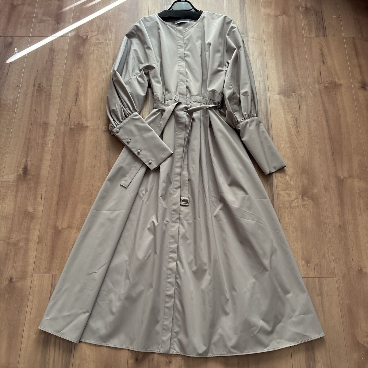 新品 room903 定価2万5300 unsophre ロングシャツワンピース拍卖