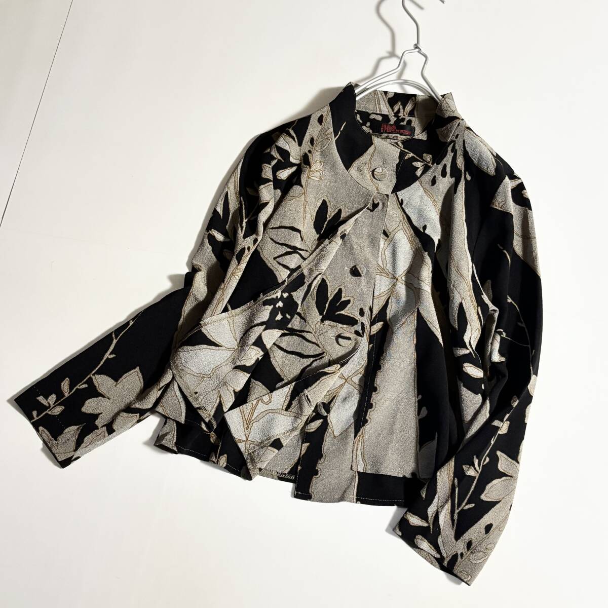 日本製 詩仙堂 ひとしたむら // 花・フラワー・植物柄 短丈 縮緬・ちりめんブラウス ①拍卖